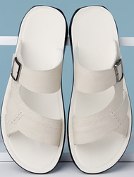 Men's Tan Faux Leather Buckle Strap Sandals – Stylish Summer Slides with Textured Design and Non-Slip Sole for Casual Outdoor Wear