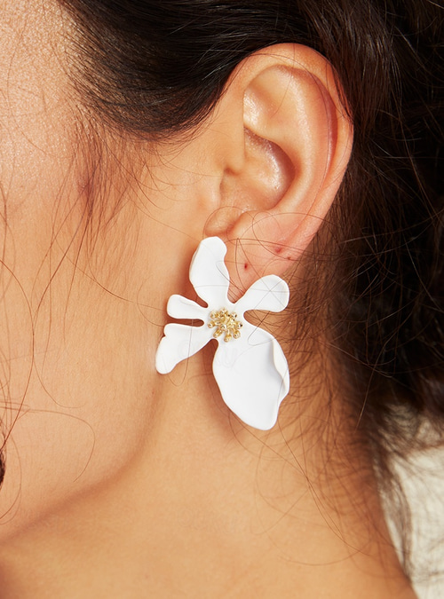 NEW Urban fashion Outfitters x Oxbow Designs Flower Picker Earrings