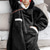 preiswerte Männer-Herren Schlafanzug Nachtwäsche Tragbare Decke Hoodie-Decke Einfarbig Modisch Einfach Plüsch Heim Polyester Warm Atmungsaktiv Kapuzenpullover Lange Robe Tasche Stickerei Kapuzenpullover Winter Schwarz