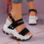billige Sport Sandaler-tykke plattformsandaler for kvinner – svarte og hvite sporty kilesandaler med justerbare stropper, trendy sommersko for uformelle antrekk og streetwear