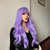 abordables Perruques Synthétiques Sans Bonnet-Perruques synthétiques body wave violettes avec frange pour femmes, cheveux longs bouclés pour cosplay filles et femmes, perruque de fête ou d&#039;usage quotidien