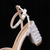 preiswerte Formell-Hochzeitsschuhe für Braut, Brautjungfer, Damen, Peeptoe, weiß, beige, PU-Sandalen mit Imitationsperle, Blockabsatz, klobiger Absatz, Knöchelriemen, Hochzeit, Party, Abend, Alltag, elegant, klassisch