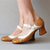 abordables Años 1920 &amp; Era Gatsby-Tacones Mary Jane marrón claro y blanco de mujer con hebilla decorativa y detalles de tachuelas perfectos para eventos y ocasiones especiales inspirados en el Gatsby vintage