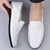 abordables Mocasines casuales-Mocasines blancos de piel sintética para hombre: zapatos de conducción informales sin cordones para uso profesional y de verano.