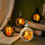 ieftine Lumini de Halloween-decor de epocă de Halloween lanternă lumânare electronică lumina de noapte fantomă aprinsă, lumina cu LED-uri lumina dovleac festival fantomă elemente de recuzită pentru decorare creativă lampă cu ulei mică de mână 1buc