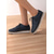billige Oxfords til kvinner-rosa semsket oxford-sko for kvinner med brogue-detaljer og komfortabel såle - perfekt for fritids- og formell bruk