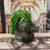 baratos Brinquedos Criativos &amp; Pegadinhas-estatueta colecionável estilo vintage - pato punk gótico com cabelo moicano verde, decoração de mesa de resina para casa, item de presente inovador para vários tipos de cômodos, artesanato decorativo