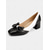 billiga Pumps med blockklack-dampumps i svart och vitt block med rosettdetalj – vintageinspirerade lågklackade skor för kontor, vardagliga och klädsamma tillfällen