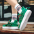 billiga Vardagssneakers-gröna high-top sneakers för män med flerfärgade skosnören och kardborreband – snygga fritidssportskor för streetwear och vardagsbruk