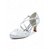 economico sposa-décolleté da sposa in raso bianco con tacco a gattino, cinturino incrociato e applicazioni floreali: comode scarpe da sposa per cerimonia e ricevimento in giardino