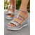 abordables Sandales compensées-sandales compensées à paillettes argentées avec brides métalliques – chaussures confortables pour femmes pour une tenue décontractée et de fête