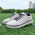 billige Herresko til golf-hvite og svarte ytelsesgolfsneakers for menn, slitesterk mikrofiberkonstruksjon, ideell for hverdagsgolfere