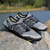 billige Uformelle joggesko-barfotsneakers for menn - livlig rød, robust såle, blonderfri design - perfekt for fotturer og utendørseventyr