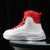 abordables Baskets Décontractées-Baskets de basket montantes rouges et blanches pour hommes avec absorption des chocs – confort et durabilité haut de gamme pour des performances sportives