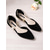 abordables Ballerines femme-Ballerines bordeaux à bout pointu pour femme – chaussures en daim avec bride de cheville en perles pour des rendez-vous élégants en journée