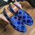 abordables Mocasines-Mocasines de terciopelo azul bordado con detalle metálico para hombre: elegantes zapatos de fiesta de graduación.