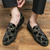 abordables Mocasines-Mocasines de terciopelo azul bordado con detalle metálico para hombre: elegantes zapatos de fiesta de graduación.