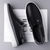 abordables Chaussures Décontractées Slip-On-Baskets blanches à enfiler pour homme avec détails en PU – chaussures légères et tendance pour le streetwear, les voyages et les tenues décontractées