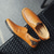abordables Chaussures Décontractées Slip-On-Mocassins marron décontractés pour hommes avec tige en similicuir souple, détails cousus à la main et semelle en caoutchouc durable - parfaits pour un usage quotidien et les activités de plein air