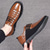 economico Scarpe Casual con Lacci-Sneakers da uomo in similpelle nere e bianche dal design sportivo: calzature comode e alla moda per giornate casual, viaggi e gite del fine settimana