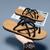 abordables Sandalias de Vacaciones-Sandalias con tiras en blanco y negro para hombre, ligeras y elegantes con ajuste flexible, perfectas para uso diario, aventuras casuales al aire libre y uso en vacaciones.