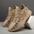 preiswerte Herren Laufschuhe-Grüne Herren-Laufschuhe mit auffälligem Schriftzug – bequem, leicht, ideal zum Laufen, fürs Fitnessstudio und für einen aktiven Lebensstil.
