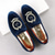 abordables Mocassins-Mocassins en velours bordeaux pour homme avec écusson brodé – chaussures de soirée à enfiler pour mariages, banquets et occasions festives