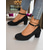 tanie Mary Jane szpilki-Damskie czerwone czółenka typu Mary Jane na klockowym obcasie - eleganckie buty z imitacji zamszu z okrągłym noskiem i paskiem przy kostce, w stylu vintage do biura, na imprezy i na co dzień