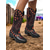 billiga Cowboy &amp; Western Boots-Svarta flammbroderade westerncowboystövlar för kvinnor - retro knähöga festivalstövlar med låg klack för musikfestivaler, halloweenkostymer och cosplay