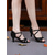 abordables Chaussures de danses latines-Chaussures de danse latine en satin noir pour femmes avec brides croisées, boucle en strass, bout ouvert, talon haut - Chaussures de performance de salon professionnelles pour les compétitions et