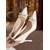 preiswerte Braut-Weiße Satin-Pumps mit spitzer Zehenpartie und hohem Absatz für Damen mit Rüschen und Kristallkettenverzierung – elegante Brautschuhe für Hochzeiten und formelle Anlässe