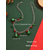 abordables Collier pour femme-Collier de Noël en alliage pour femme avec cloches rouges et vertes, ornement de flocon de neige, parfait pour la mode des fêtes et les cadeaux festifs