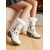 abordables Botas de nieve e invierno-Botas de nieve navideñas para mujer: botas de terciopelo rojo con copos de nieve bordados con forro de piel, tacón alto para fiestas navideñas, eventos invernales y ocasiones festivas.