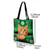 abordables Sacs à imprimés graphiques-Sac cabas de Noël pour femme, motif flocons de neige verts et jacquard, en polyester floqué, avec un chat roux festif, idéal pour les achats de Noël et les cadeaux.