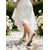 abordables novia-Elegantes zapatos planos de novia de encaje con detalle de perla: zapatos de boda cómodos para ceremonias en el jardín, tradicionales e íntimas.