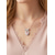 voordelige Valentijnsdag-Damesketting met hartvormige hanger van legering en strik, verkrijgbaar in wit en roze, perfect voor Valentijnsdag.