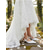 economico sposa-eleganti ballerine da sposa per matrimoni in giardino e in municipio, scarpe da sposa bianche a punta con cinturino in cristallo