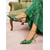 billige Slingback-pumper-Grønne, blomsterbroderte slingback-pumps til dame – elegante vintage-sko med kitten heel fra 1950-tallet for daglig bruk og retroinspirert stil