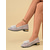 preiswerte Hochzeitsgast-Silberne Damen-Ballerinas aus Spitze mit Schleifendetail – elegante und bequeme Schuhe für Hochzeitsgäste, geeignet für Garten-, Rasen- und Outdoor-Hochzeiten.