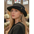abordables Boda ACC-Sombrero de fieltro de lana para mujer, opciones de color blanco y negro, estilo elegante con decoración de botones dorados, perfecto para bodas y banquetes.