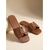 abordables Mujeres-Sandalias planas marrones para mujer: cómodas sandalias veganas de piel sintética para vacaciones en la playa y escapadas de verano. &amp;ropa de resort tropical