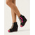 preiswerte Frauen-Schwarze Wildleder-Keilsandalen für Damen – trendige Festivalschuhe mit Cut-outs und neonpinken Akzenten &amp;Strassbesetzte Riemen für Coachella und Raves &amp;Sommerkonzerte im Freien