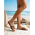 abordables Mujeres-Sandalias planas marrones para mujer: cómodas sandalias veganas de piel sintética para vacaciones en la playa y escapadas de verano. &amp;ropa de resort tropical