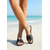 abordables Mujeres-Sandalias planas marrones para mujer: cómodas sandalias veganas de piel sintética para vacaciones en la playa y escapadas de verano. &amp;ropa de resort tropical