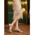 tanie Lata 20. XX wieku &amp; Era Gatsby’ego-Damskie buty na obcasie z paskiem w kształcie litery T w stylu Gatsby z lat 20. XX wieku – eleganckie, złote buty w stylu flapper z nadrukiem wężowej skóry i średnim obcasem, idealne na huczne imprezy