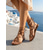 baratos Sandálias Gladiador-Sandálias gladiadoras romanas femininas - sandálias rasteiras de amarrar em couro sintético marrom com tachas douradas. &amp;Design recortado para férias em ilhas, escapadelas na praia. &amp;estilo boho de