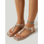 billige Flate sandaler-hvite perlebesatte flip-flops til dame - elegante flate sandaler med firkantet tå og strassblomst &amp;flettet stropp for utendørsferier, strandresorter &amp;sommerlig stil