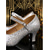 voordelige Jaren 1920 &amp; Gatsby-tijdperk-Damesschoenen in Gatsby-stijl uit de jaren 1920 - metallic zilveren glitter Mary Jane mid-hakken voor een flapper-themafeest of jazzdansgala.