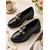 abordables Zapatillas sin cordones y mocasines de mujer-Mocasines negros de charol sintético para mujer: elegantes zapatos de tacón bajo con hebilla metálica de perlas, ideales para ir al trabajo, tomar el té por la tarde o para un look preppy.