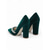 voordelige Pumps met blokhak-Smaragdgroene fluwelen pumps met spitse neus en blokhak, afgewerkt met een gesp met strass-kristallen, perfect voor cocktailparty's, avondjes uit in resorts en diners.